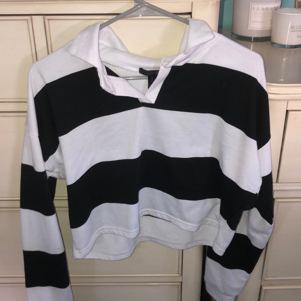 Striped collared crop top
